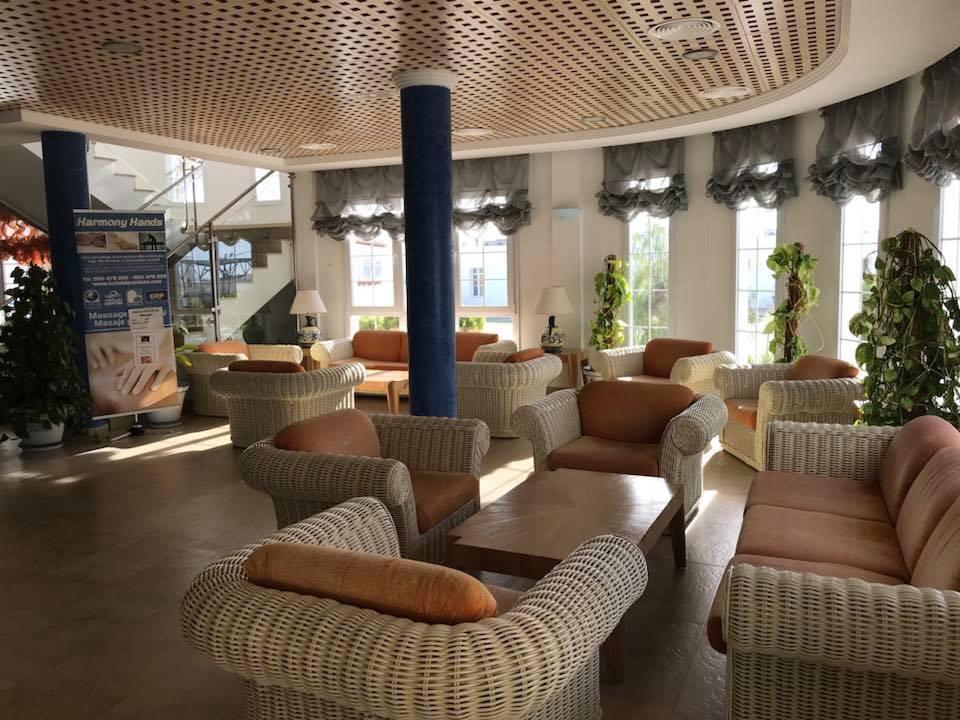 Hotel Punta Del Cantal